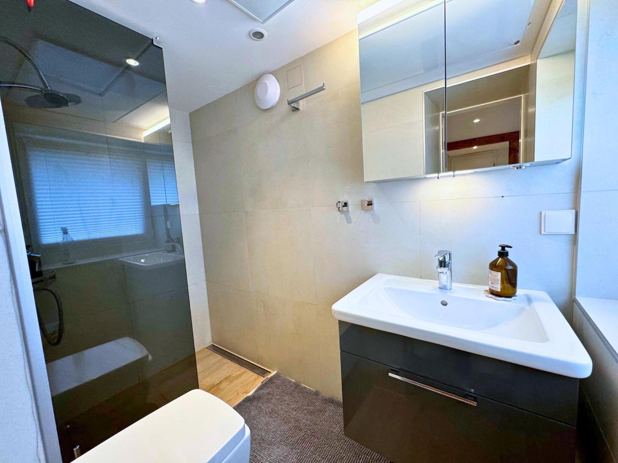 Jobelhome Alb Apartment Бад Урах Екстериор снимка